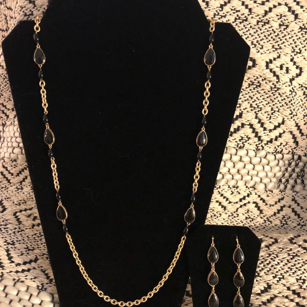 White House Black Market set